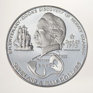 7,5 dolerio, 1974, Kuko salos, moneta, skirta Džeimsui Kukui. Jūrų muziejaus archyvo nuotr.