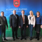 Iš kairės: Seimo narys Petras Gražulis, meras Vaclovas Dačkauskas, energetikos ministras Rokas Masiulis, Savivaldybės tarybos narės Andžela Šakinienė ir Regina Kernagienė