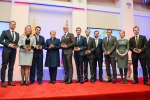 Prezidentė dalyvauja „Globalios Lietuvos Apdovanojimai 2015“ ceremonijoje. LR Prezidento kanceliarijos nuotrauka