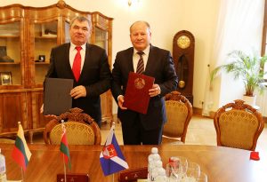 Raudondvario dvare penktadienį pasirašytas ketinimų protokolas