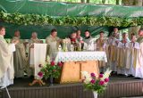 Šv. Mišių koncelebracijai vadovauja Vilkaviškio vyskupas Rimantas Norvila (centre) / Vido Venslovaičio nuotr.