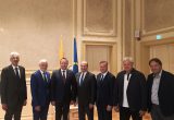 (Iš kairės) Skuodo rajono meras Petras Pušinskas, Klaipėdos rajono meras Bronius Markauskas, Palangos meras Šarūnas Vaitkus, Šilutės rajono meras Vytautas Laurinaitis, Kretingos rajono meras Antanas Kalnius, Klaipėdos meras Vytautas Grubliauskas, Neringos mero pavaduotojas Narūnas Lendraitis