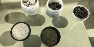 „Dekoratyvi stiklo medžiaga „Cinivitro“ (aut. Airidas Skublickas, projektą kuruoja antrepreneris doc. Marius Norkus)