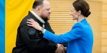 Ukrainos parlamento vadovui R. Stefančukui įteiktas Seimo apdovanojimas, Seimo kanceliarijos nuotr.