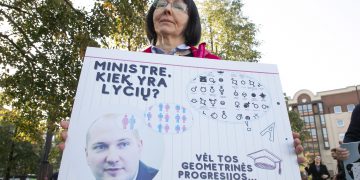 Piketas „Stabdykime Gyvenimo įgūdžių ugdymo programą: NE ideologijai švietime!“. ELTA / Dainius Labutis