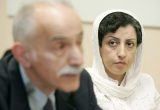 2023 metų Nobelio taikos premija skirta Irano moterų teisių gynėjai N. Mohammadi (dešinėje). EPA-ELTA nuotr.
