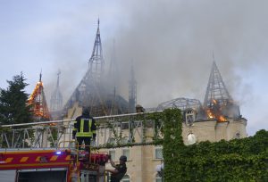 Atsisiųsti Kyjivas, balandžio 30 d. (EPA-ELTA). Lenkija kartu su sąjungininkais iš NATO galėtų numušinėti Rusijos raketas virš Ukrainos teritorijos, skriejančias Lenkijos kryptimi. Tai naujienų agentūrai „Ukrinform“ pareiškė buvęs Lenkijos nacionalinės gynybos ministras, saugumo ekspertas Januszas Onyszkiewiczius. SGi Buvęs Lenkijos gynybos ministras: NATO viršūnių susitikime gali būti priimtas sprendimas numušinėti Rusijos raketas Ukrainos vakaruose / EPA-ELTA nuotr.