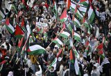 Tūkstančiai žmonių „Euroviziją“ rengiančioje Malmėje dalyvavo palestiniečius remiančioje demonstracijoje / EPA-ELTA nuotr.
