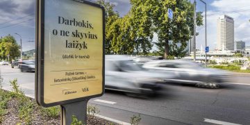 Lietuvos miestų gatvėse pasirodė keliolika skirtingų frazių skirtingomis šnektomis