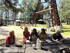 Iš kairės Rūta Vyžintaitė-Lajienė, Aistė Šopienė, Agnė Cesiulė, Vitalija Maksvytė, Juozapas Blažiūnas