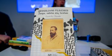 K. Sawados monografijos pristatymas ir diskusija Vilniaus knygų mugėje / Fot. S. Samsonas. LNM