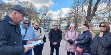 Gidas Arūnas Kapsevičius pakvietė stabtelėti prie Rygiškių Jono gimnazijos, kur prisimintas palaimintojo Jurgio Matulaičio kelias į mokslą / Birutės Nenėnienės nuotr.