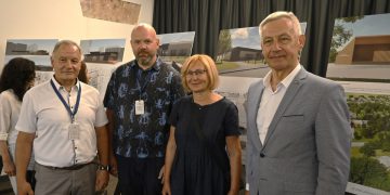Merai architektų sąjungos pirmininkė L. Paulauskienė ir Panrs vyr. architektas D. Malinauskas