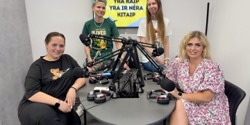 Iš kairės Viktorija Juškienė, Andrija Petkevičiūtė, Aurelija Sukadelskaitė ir Indrė Navickė